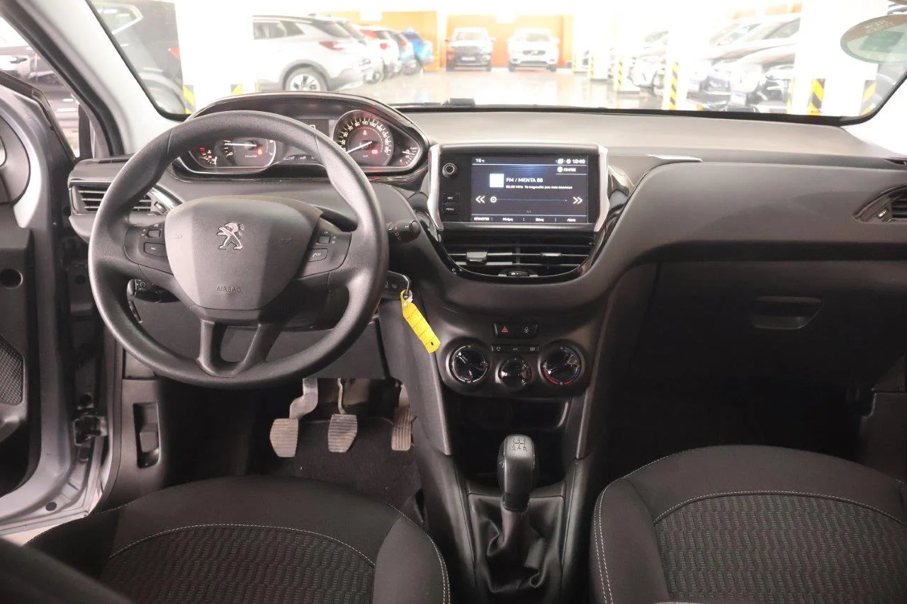 Peugeot 208 - View model 21