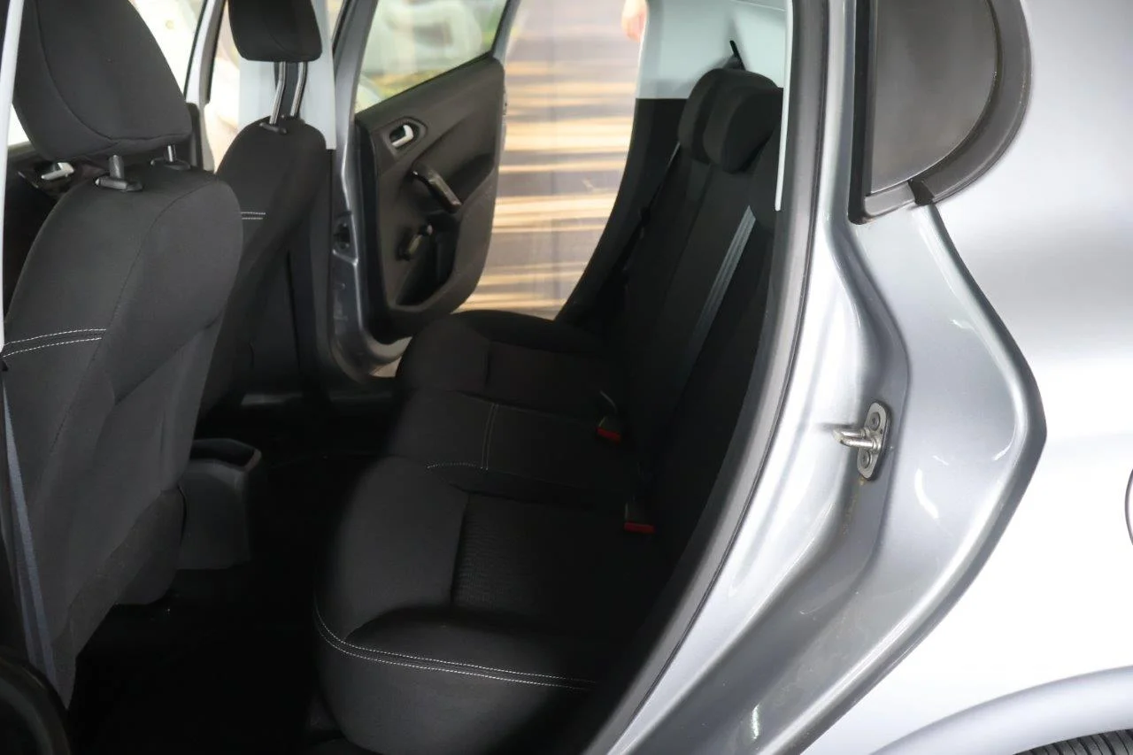 Peugeot 208 - View model 30