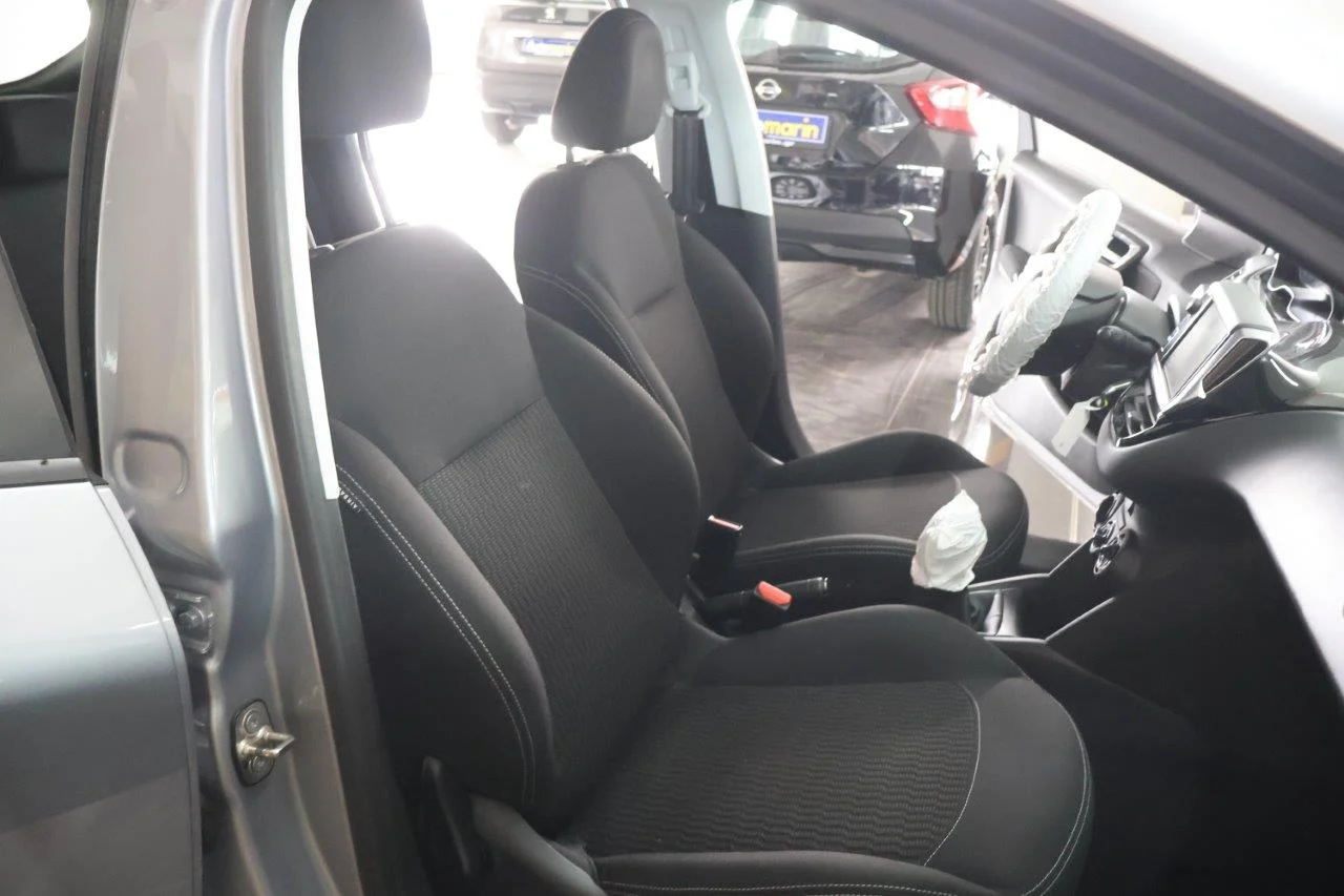 Peugeot 208 - View model 34