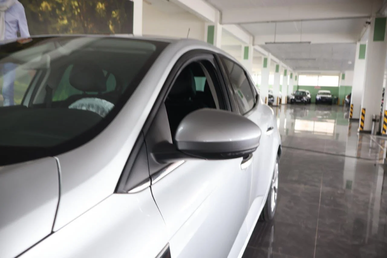 Renault Megane - View model 13