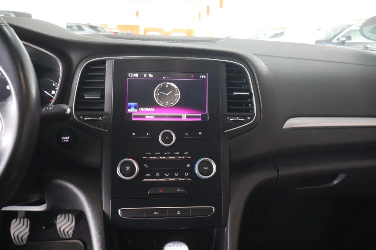 Renault Megane - View model 20