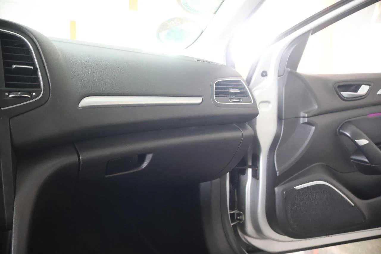 Renault Megane - View model 23