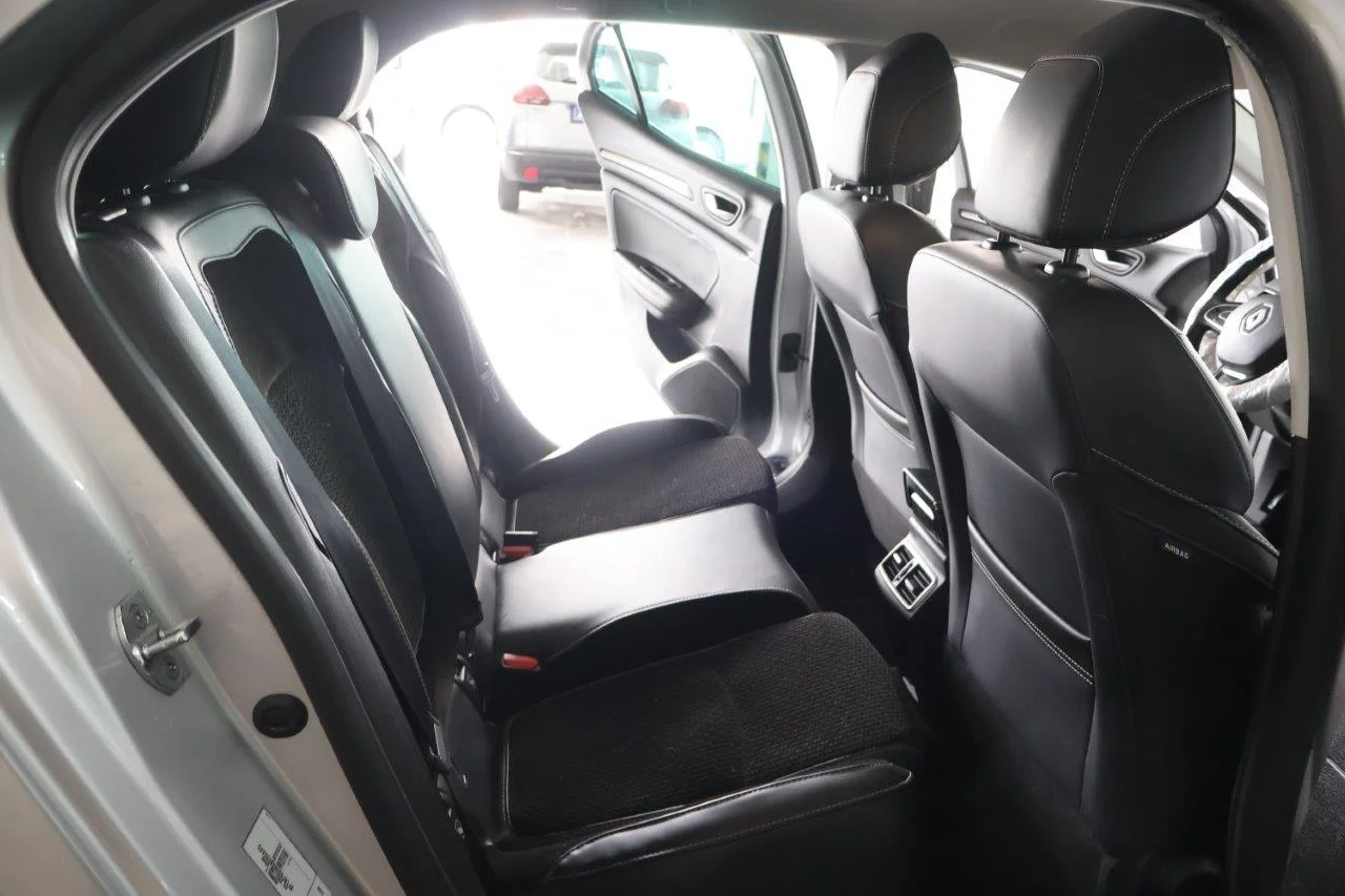 Renault Megane - View model 32