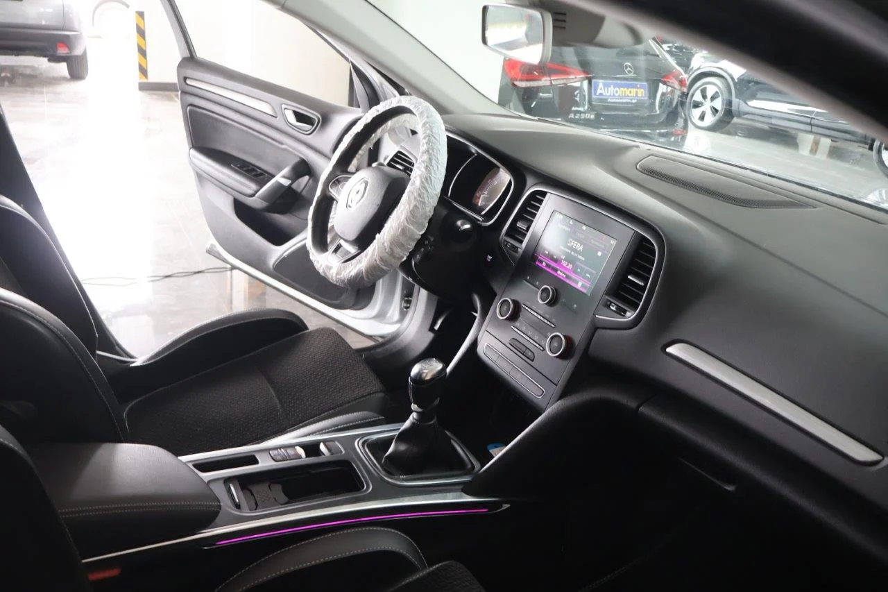 Renault Megane - View model 34