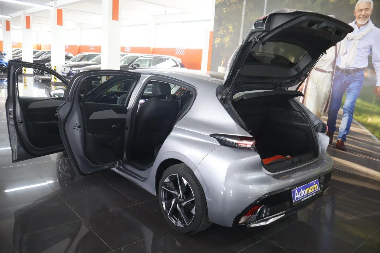 Peugeot 308 - View model 9