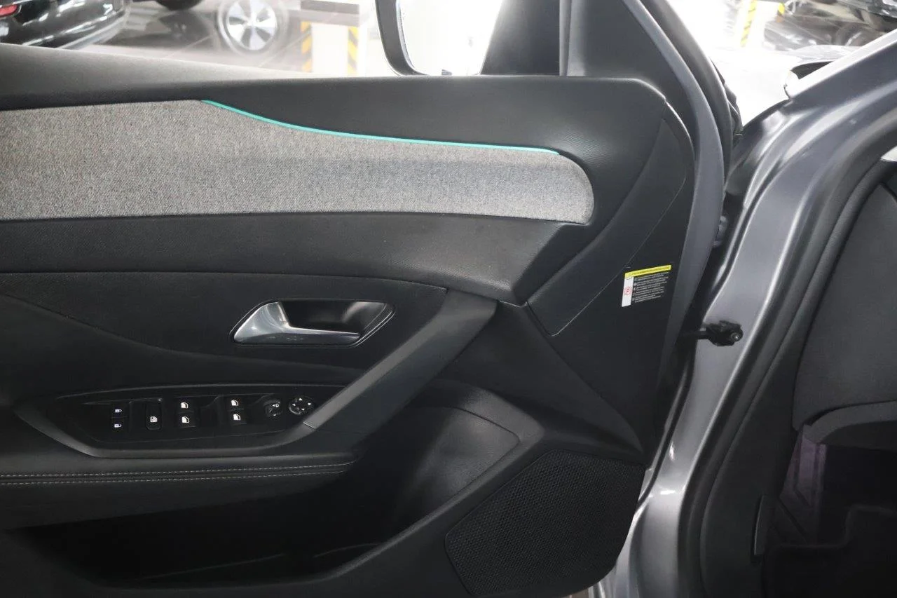 Peugeot 308 - View model 25