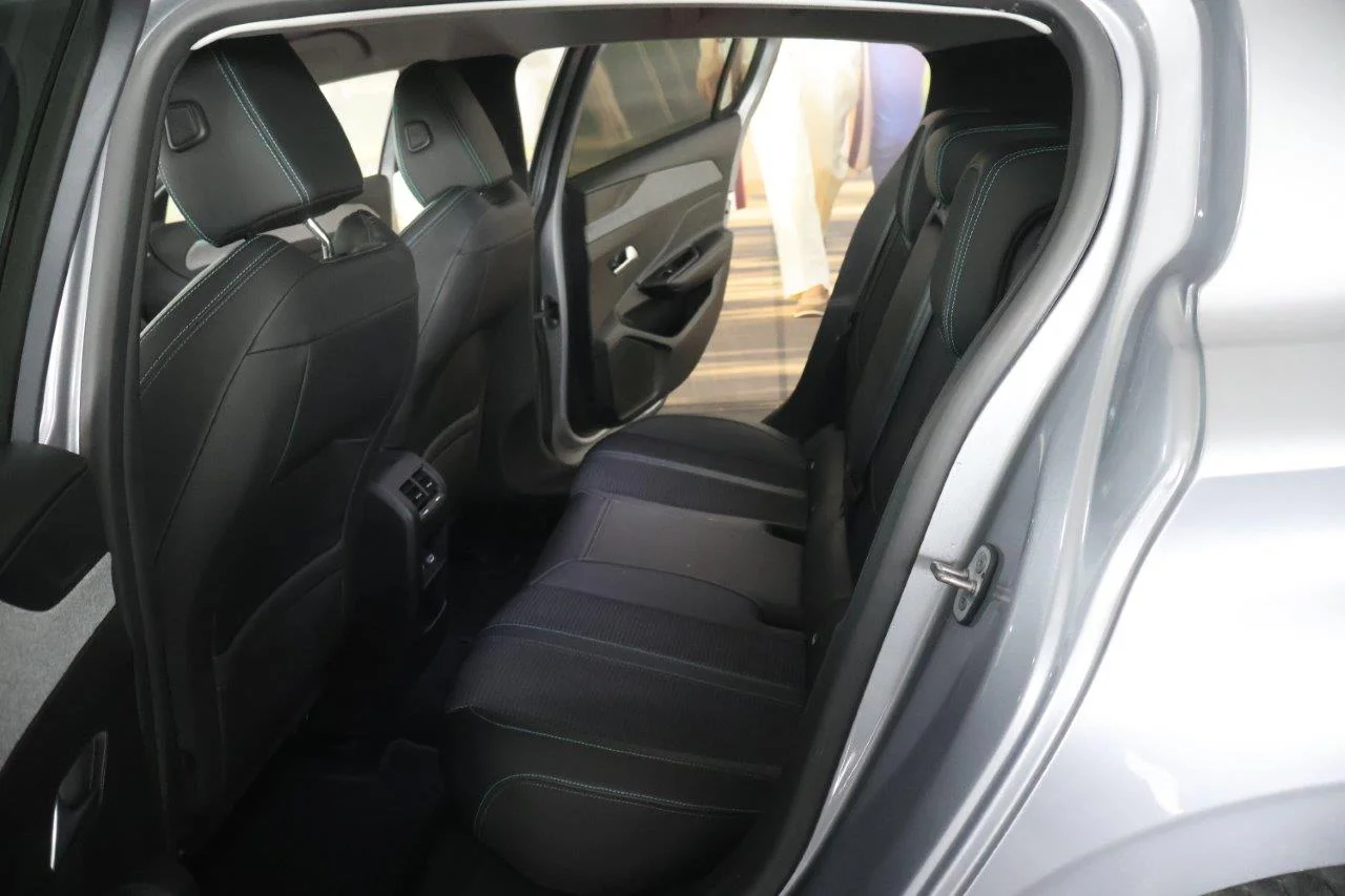Peugeot 308 - View model 28