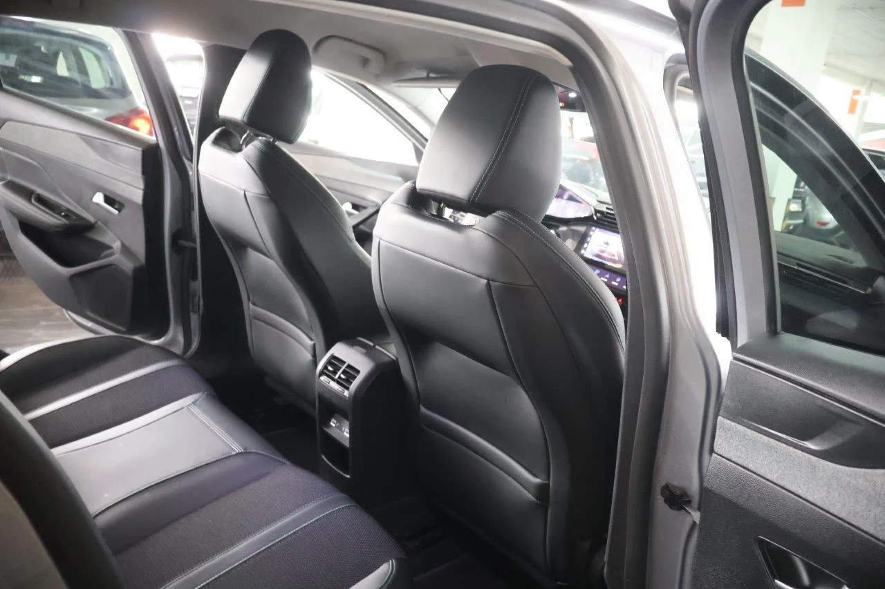 Peugeot 308 - View model 29