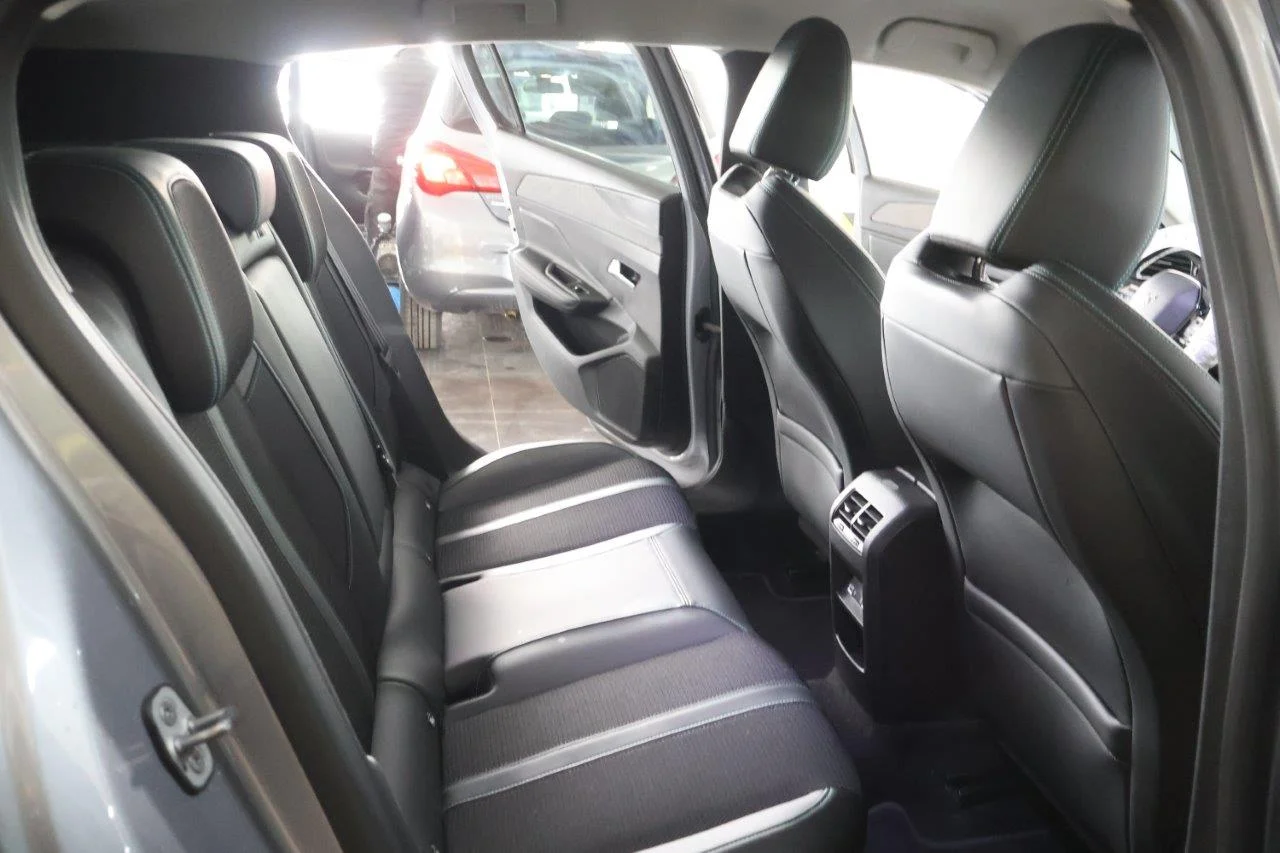 Peugeot 308 - View model 30