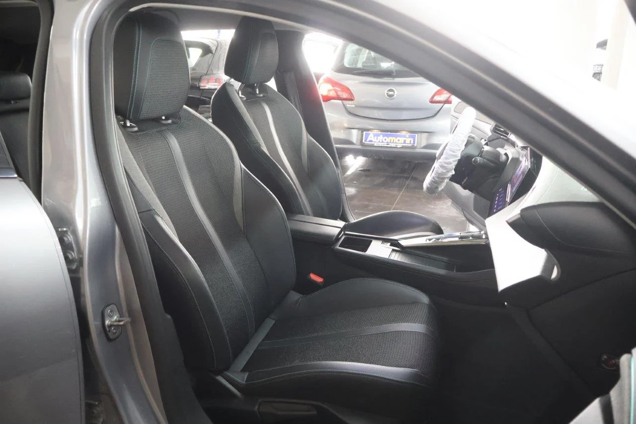 Peugeot 308 - View model 31