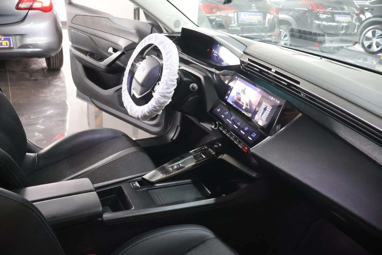 Peugeot 308 - View model 32