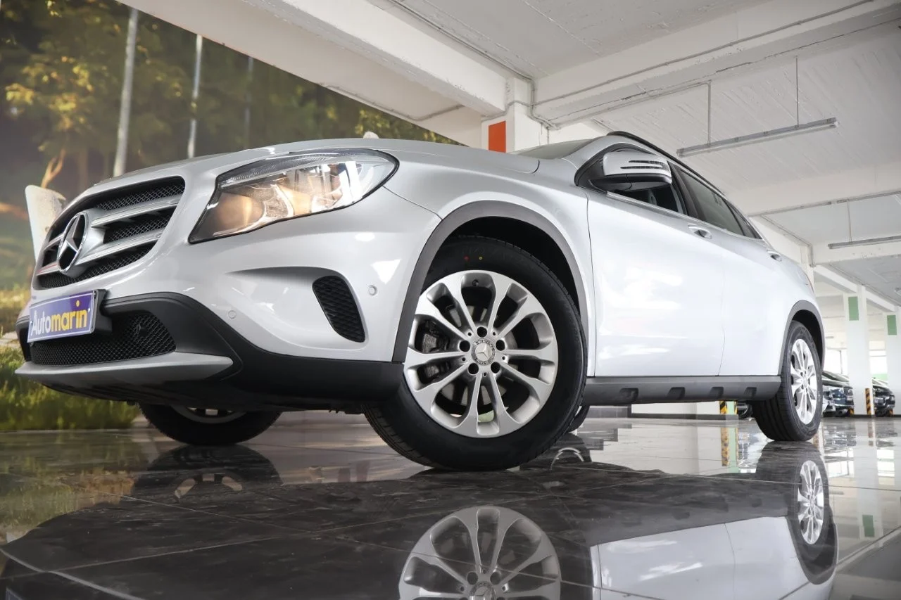View 2 - Mercedes-Benz GLA 180 - 2016