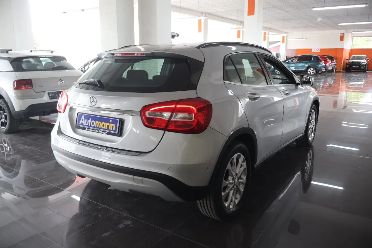 View 5 - Mercedes-Benz GLA 180 - 2016
