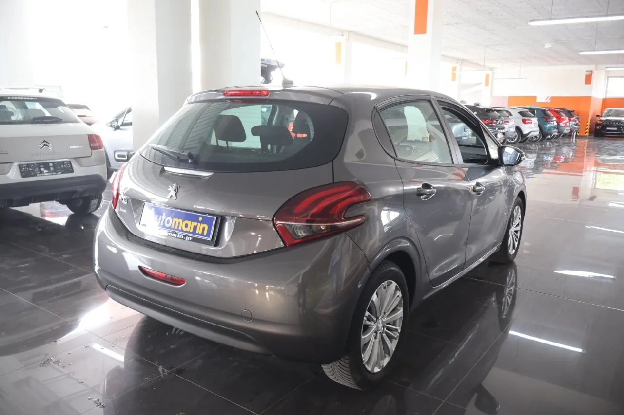 View 5 - Peugeot 208 - 2019