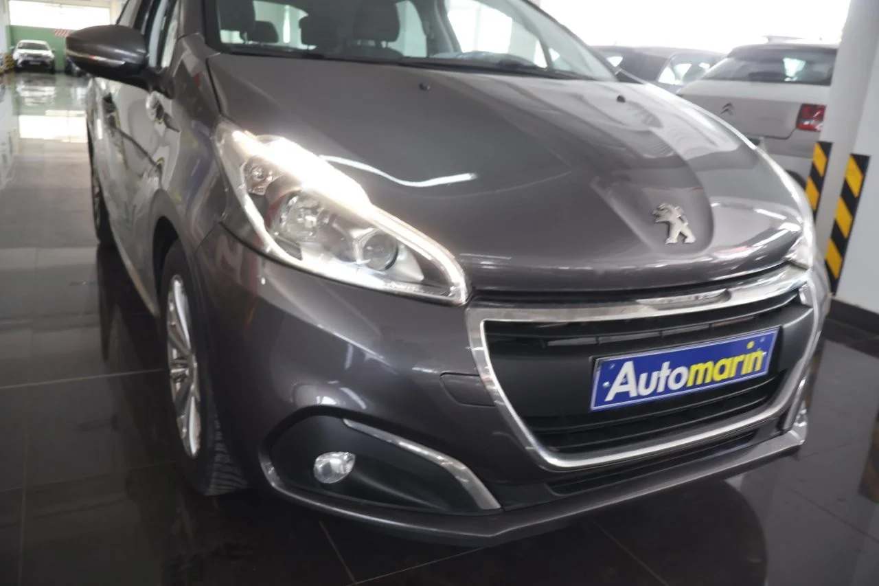 Peugeot 208 - View model 15