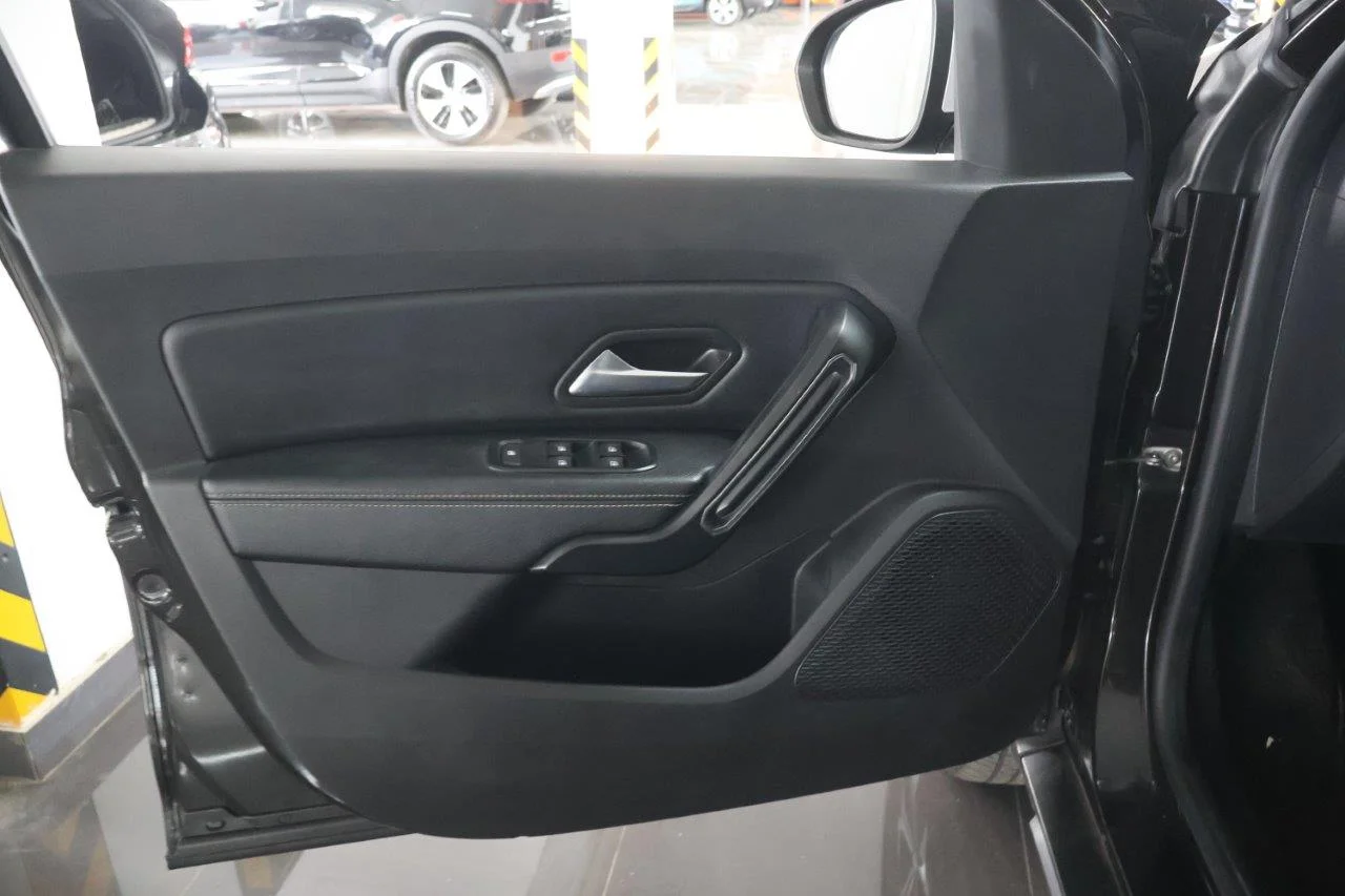 Dacia Duster - View model 25