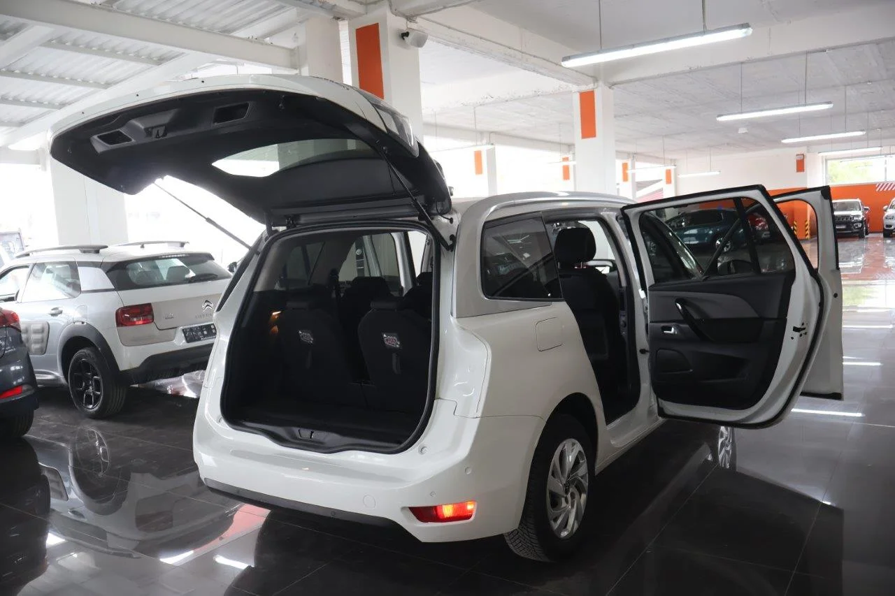 Citroen Grand C4 Picasso / SpaceTourer - View model 7