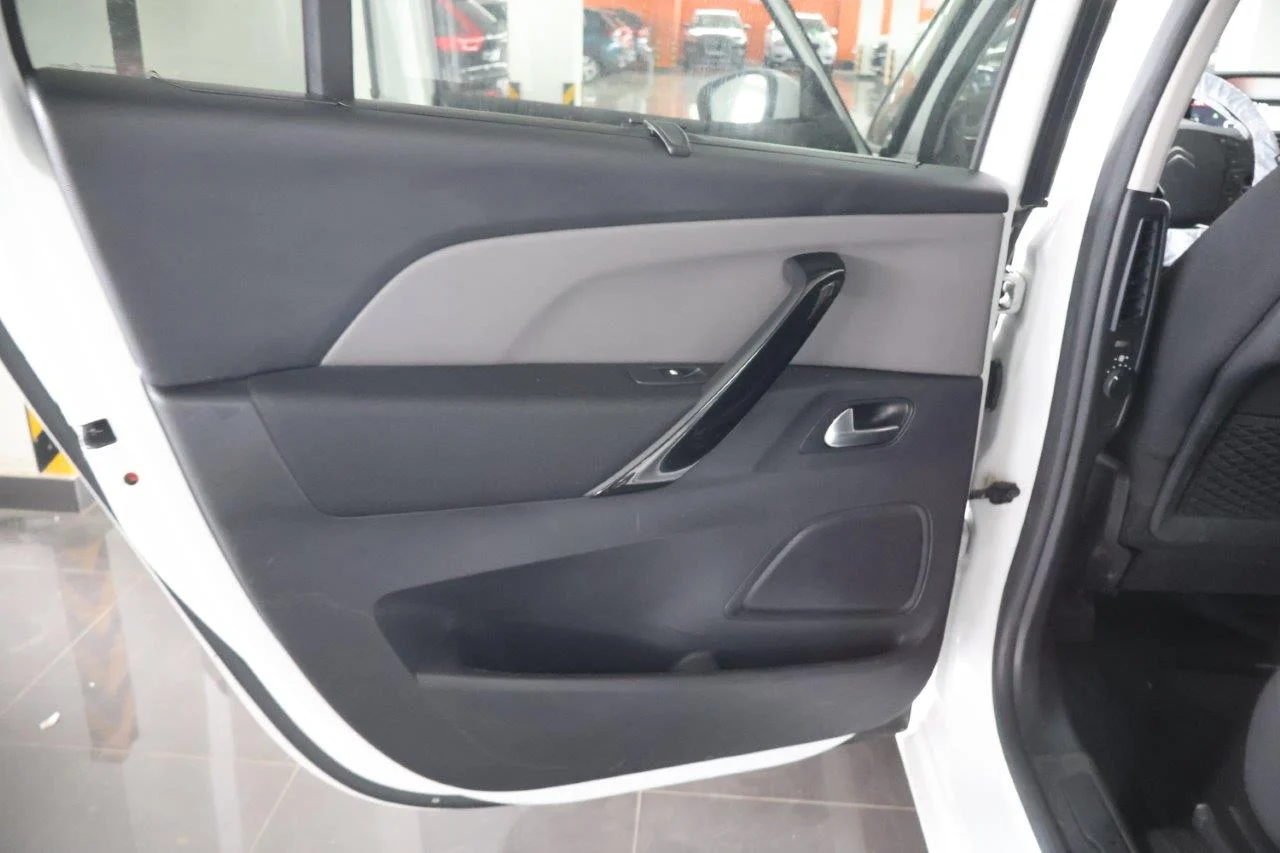Citroen Grand C4 Picasso / SpaceTourer - View model 30