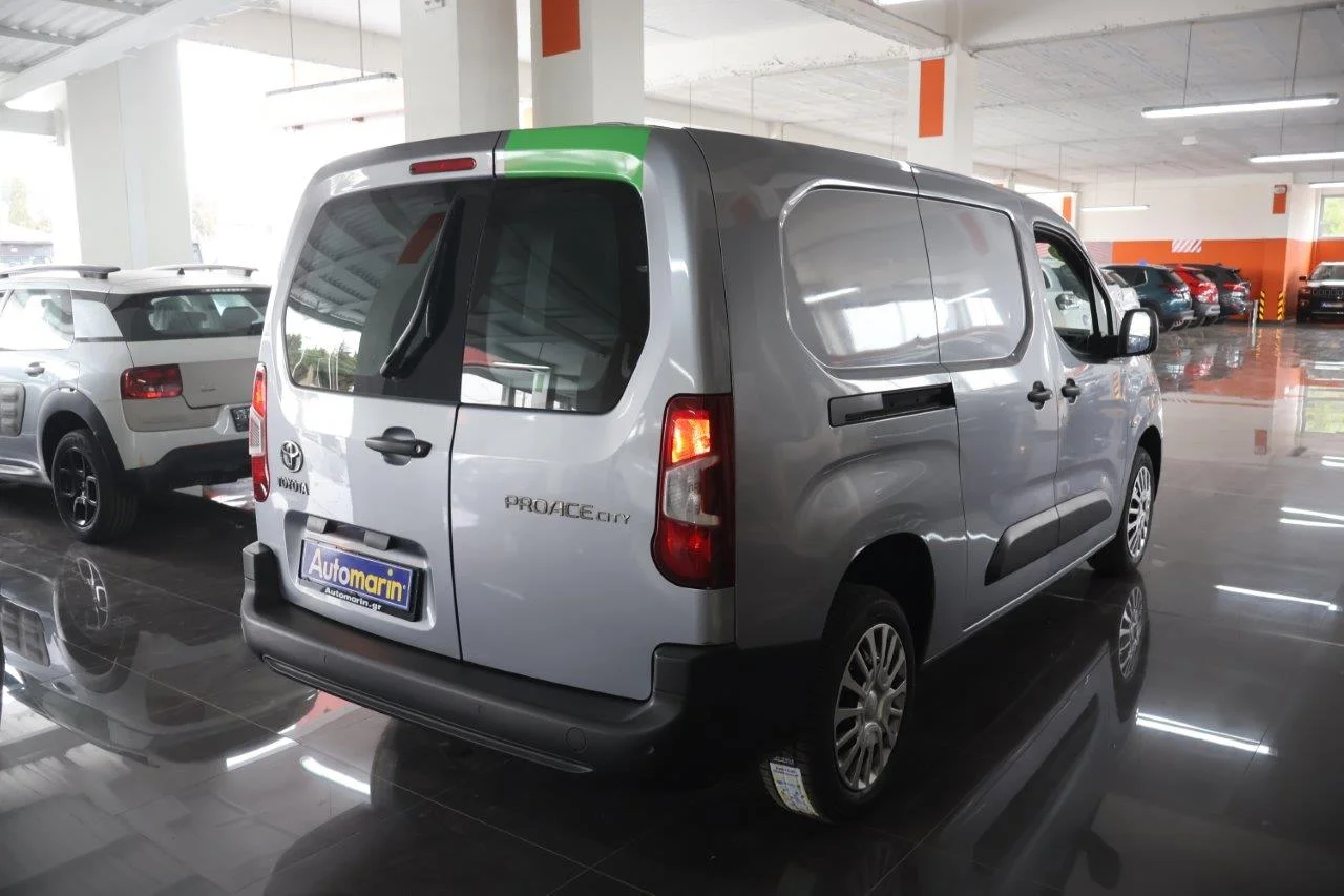 View 5 - Toyota Proace - 2021