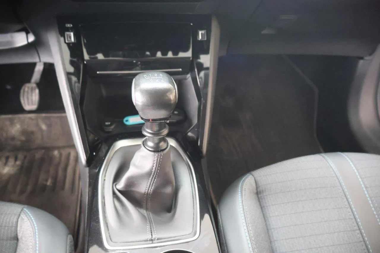 Peugeot 208 - View model 22