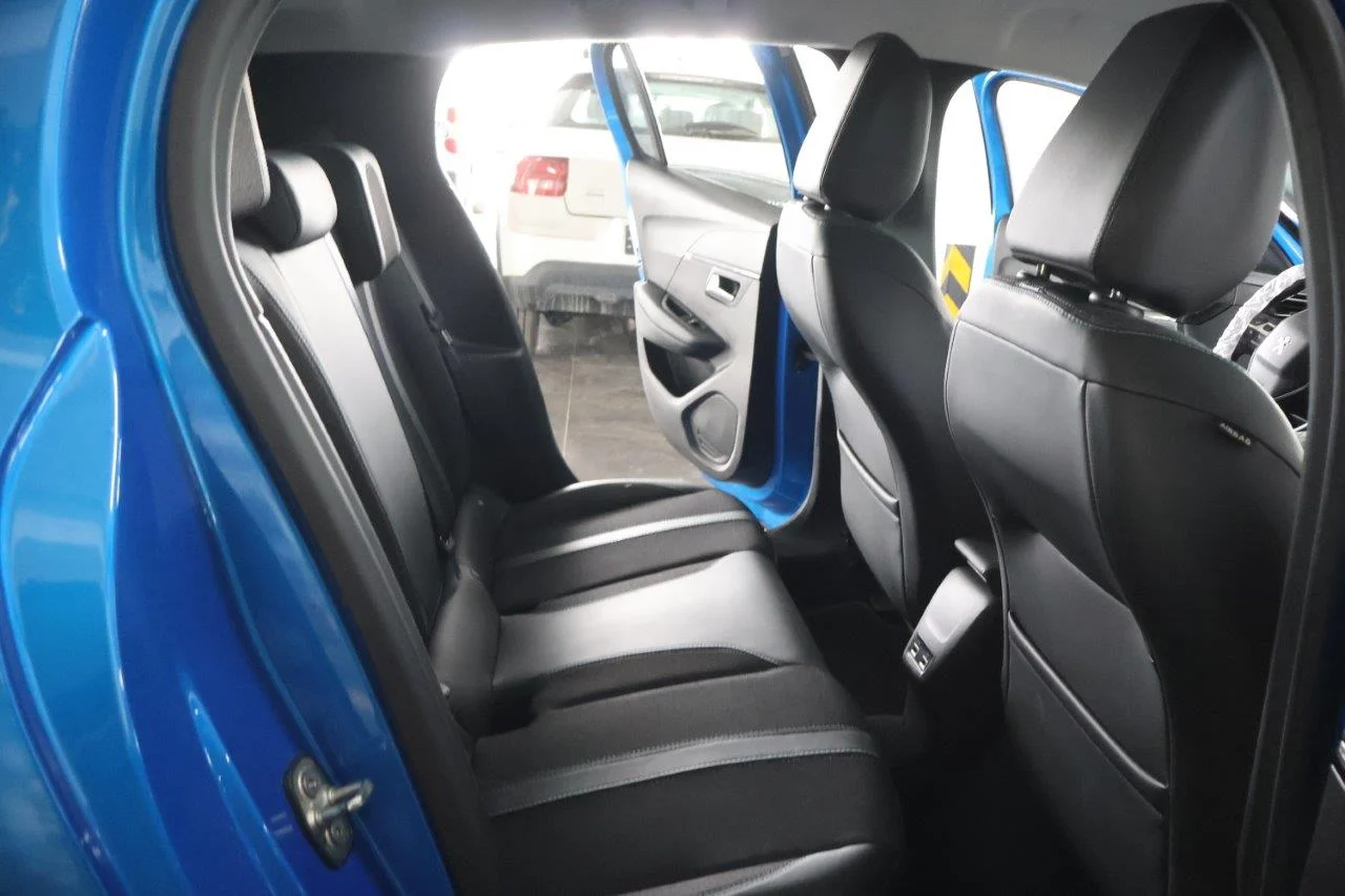 Peugeot 208 - View model 29