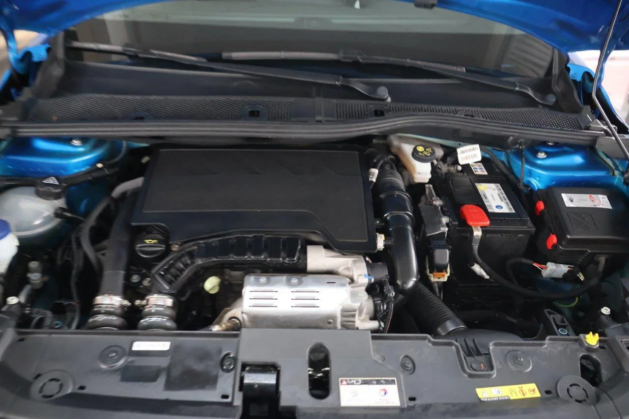 Peugeot 208 - View model 33