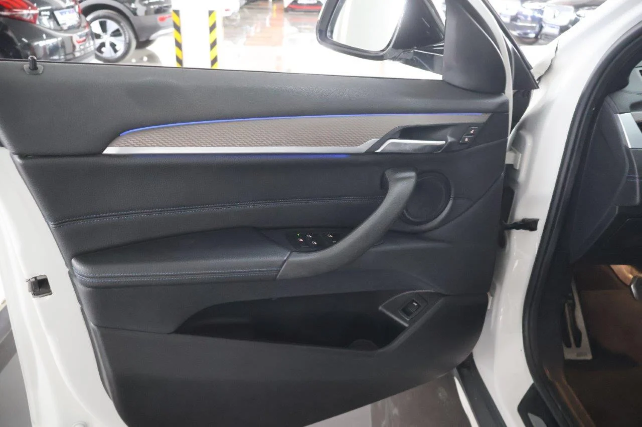 Bmw X2 - View model 27