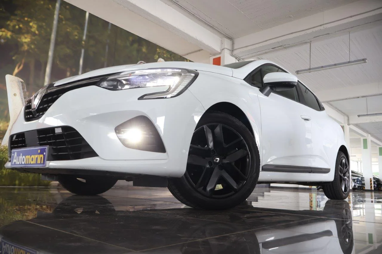 View 2 - Renault Clio - 2022