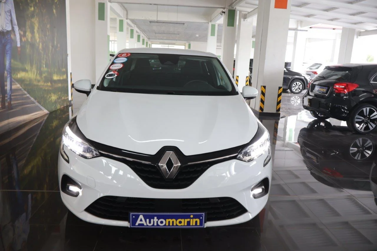 View 3 - Renault Clio - 2022