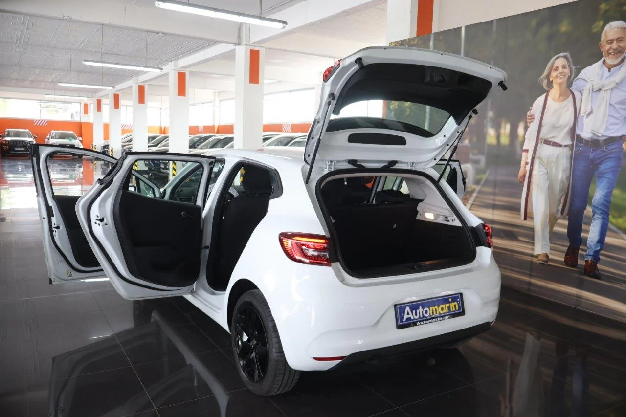 Renault Clio - View model 9