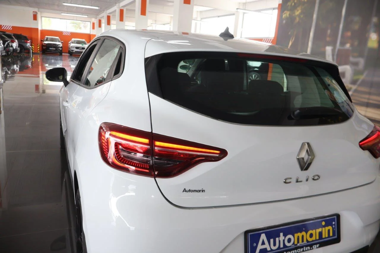 Renault Clio - View model 11