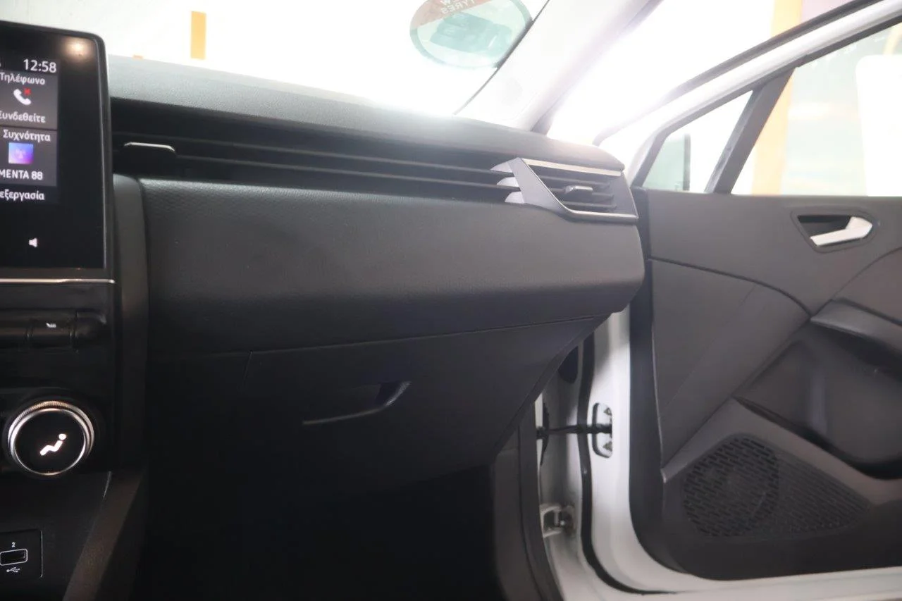 Renault Clio - View model 20
