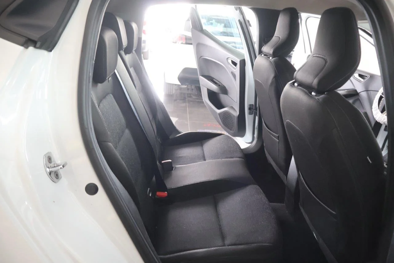 Renault Clio - View model 29