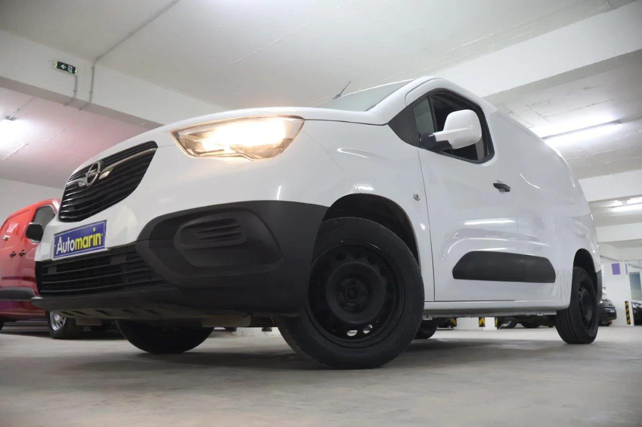View 2 - Opel Combo - 2021
