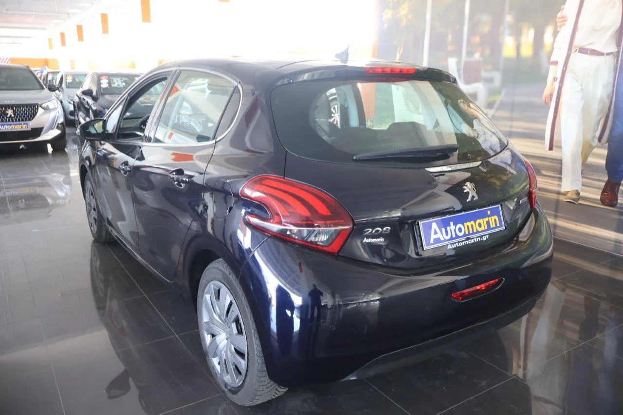 Peugeot 208 - View model 5