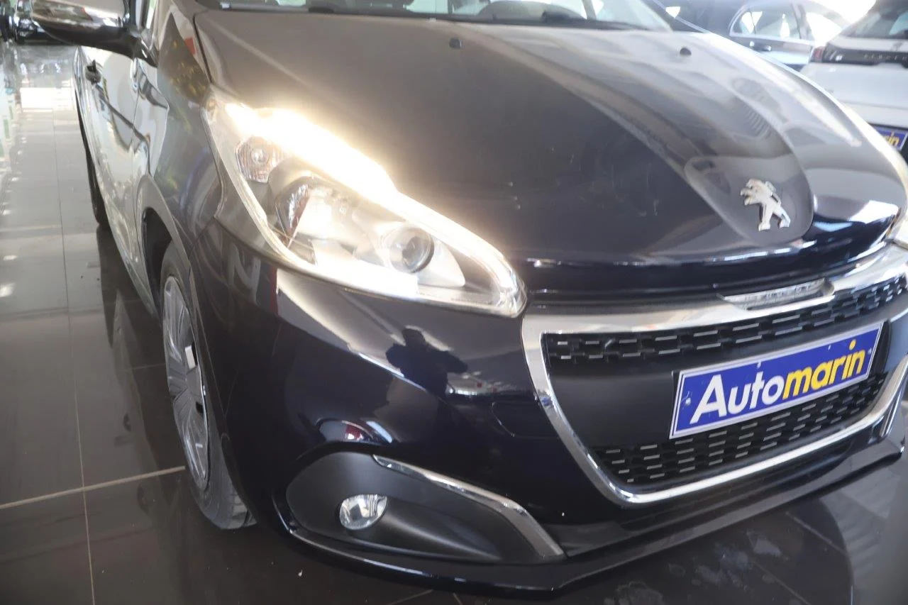 Peugeot 208 - View model 13