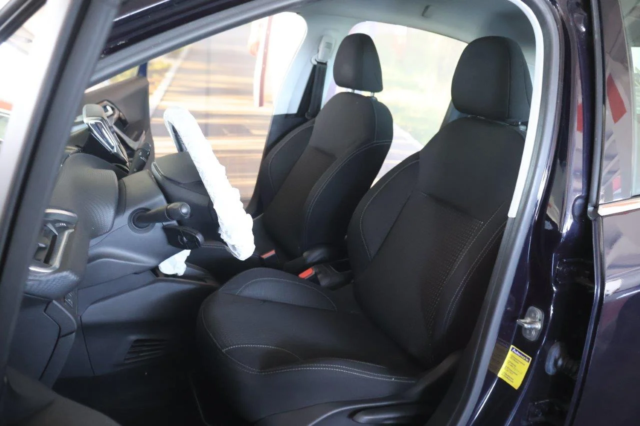 Peugeot 208 - View model 23