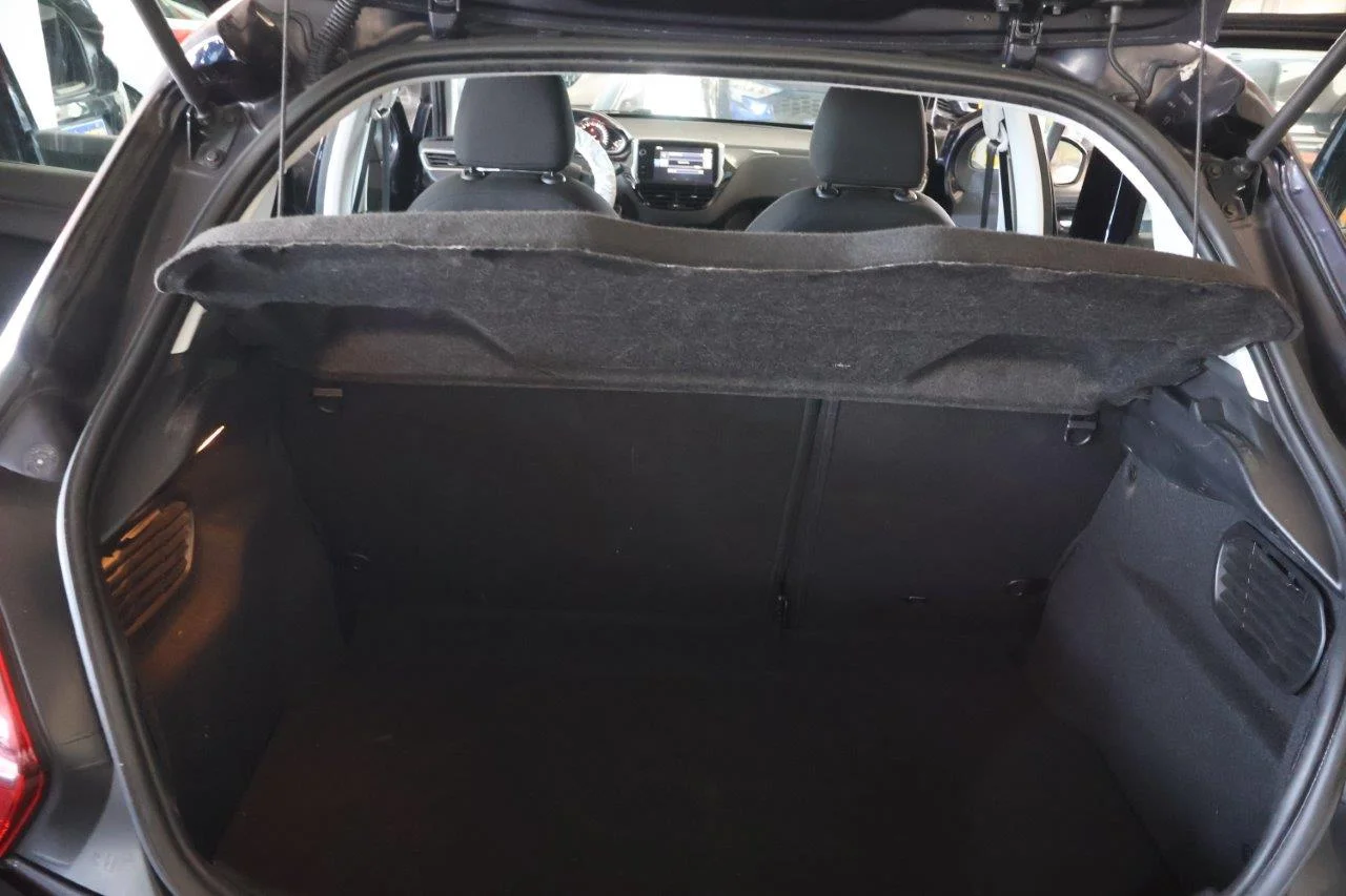 Peugeot 208 - View model 30