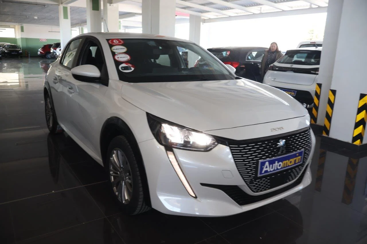 View 4 - Peugeot 208 - 2020