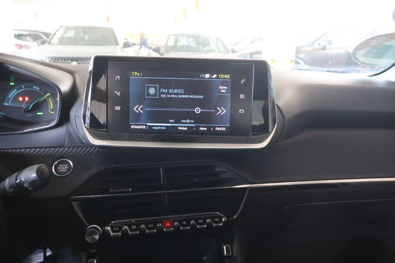 Peugeot 208 - View model 20