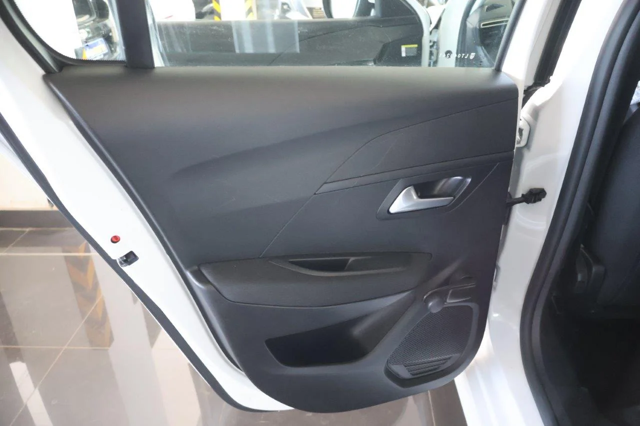 Peugeot 208 - View model 30