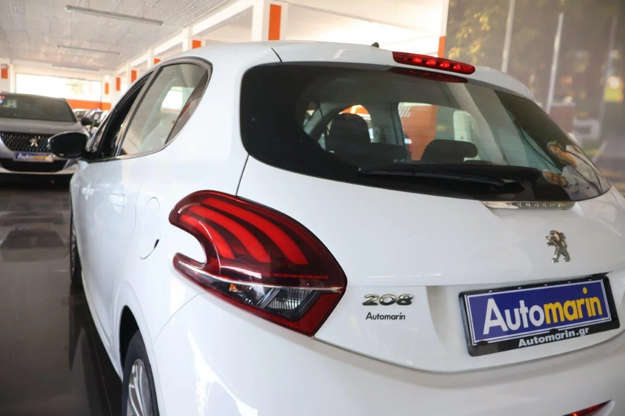 Peugeot 208 - View model 11