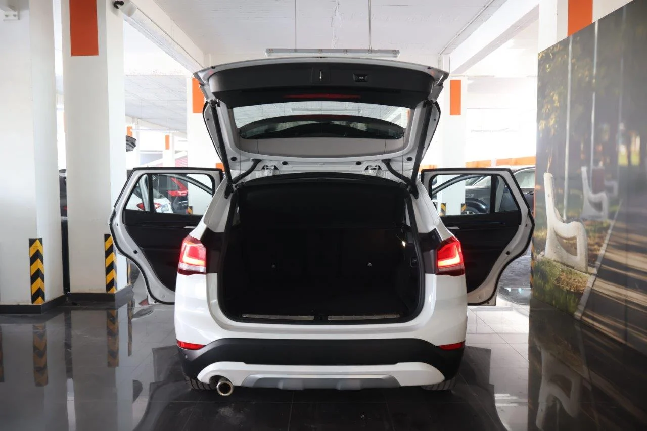 Bmw X1 - View model 8