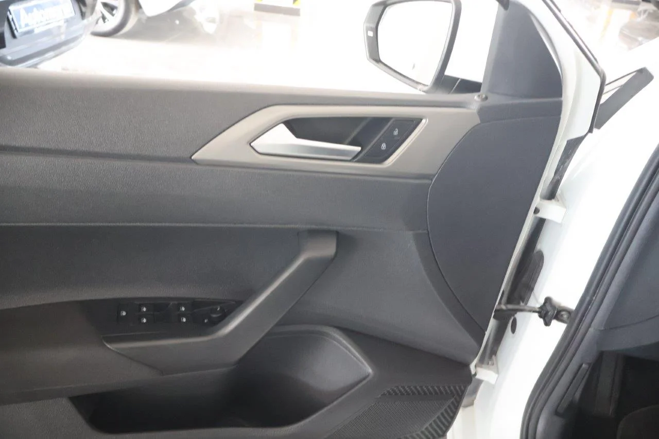 Volkswagen Polo - View model 25