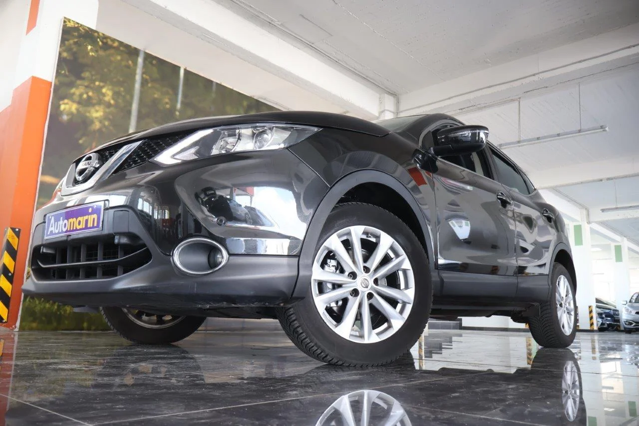 View 2 - Nissan Qashqai - 2016