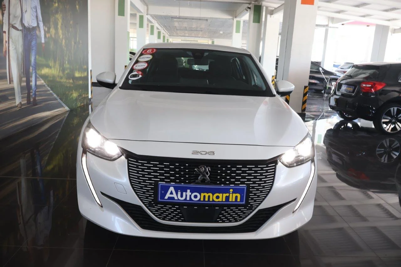 View 3 - Peugeot 208 - 2020