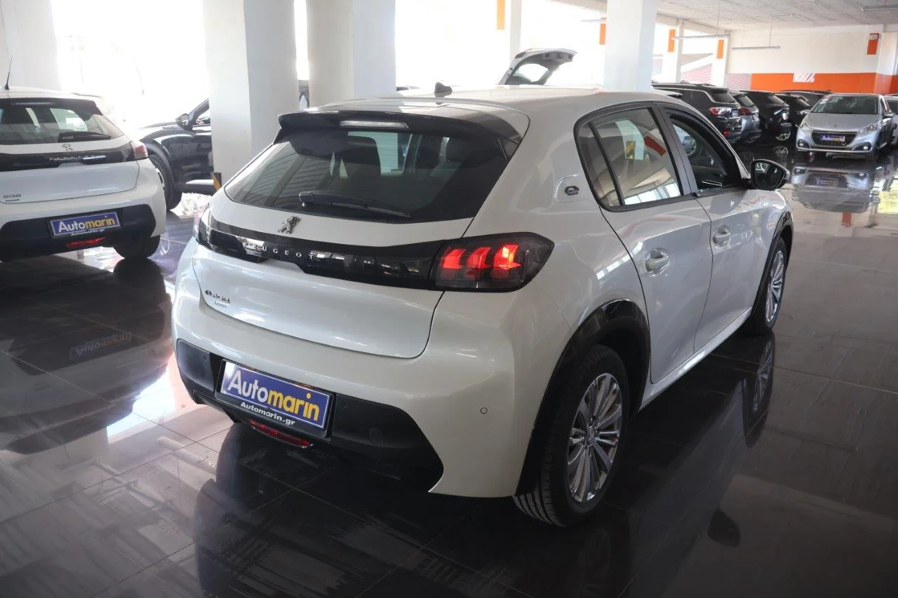 View 5 - Peugeot 208 - 2020
