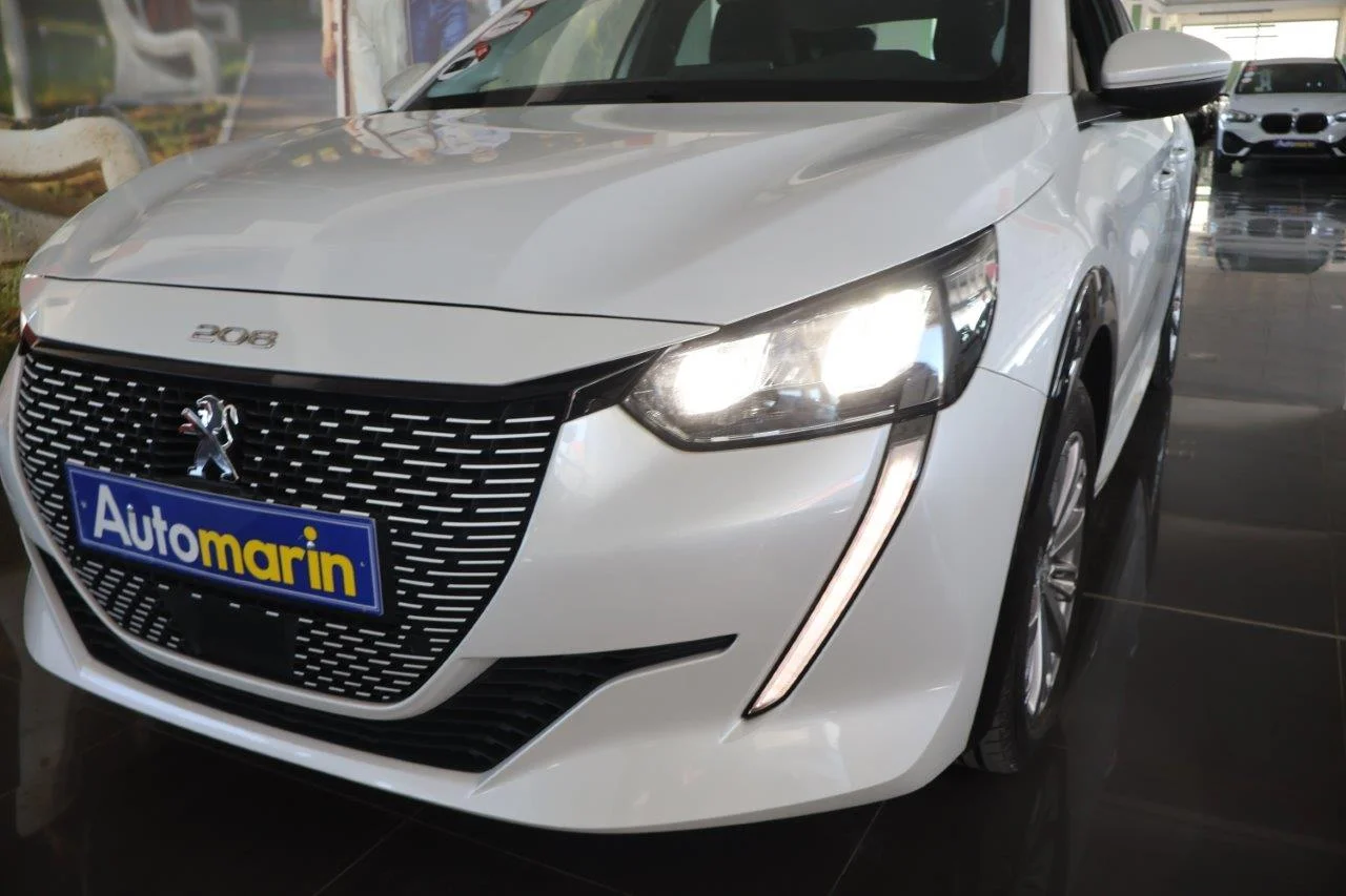 Peugeot 208 - View model 15