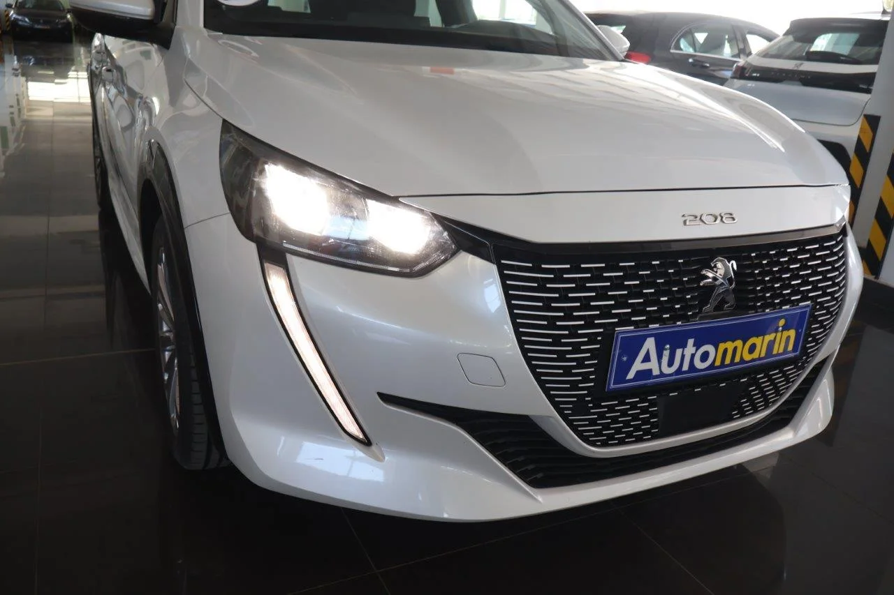 Peugeot 208 - View model 16