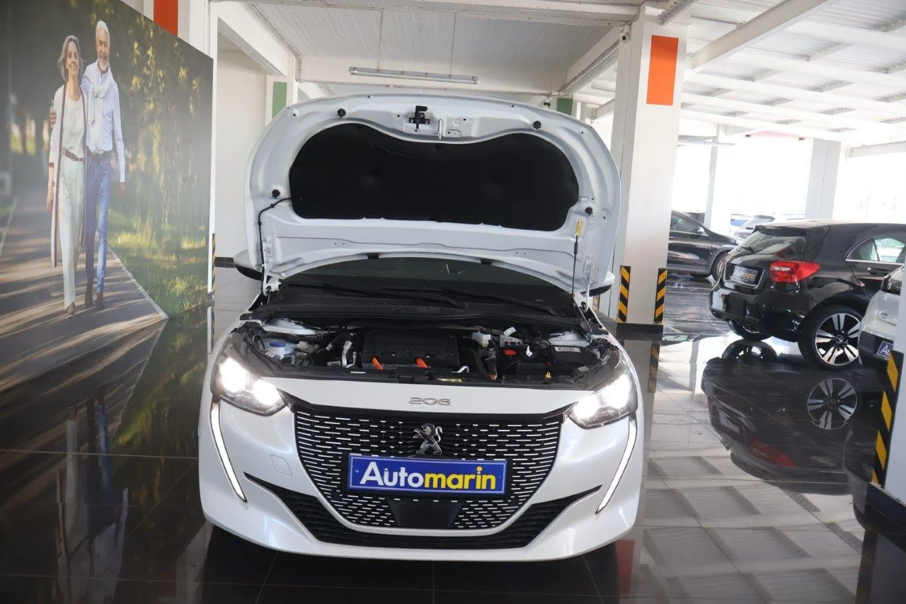 Peugeot 208 - View model 18